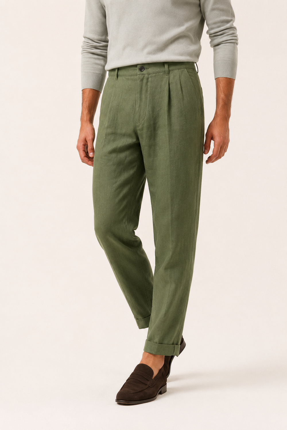 Pantalon homme habillé taille haute, coupe droite cheville, parfait pour l'été et la mode masculine.