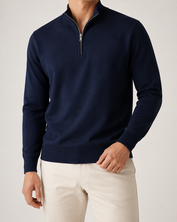 Pull homme confortable et stylé, col montant zippé, vêtement polyvalent pour homme.