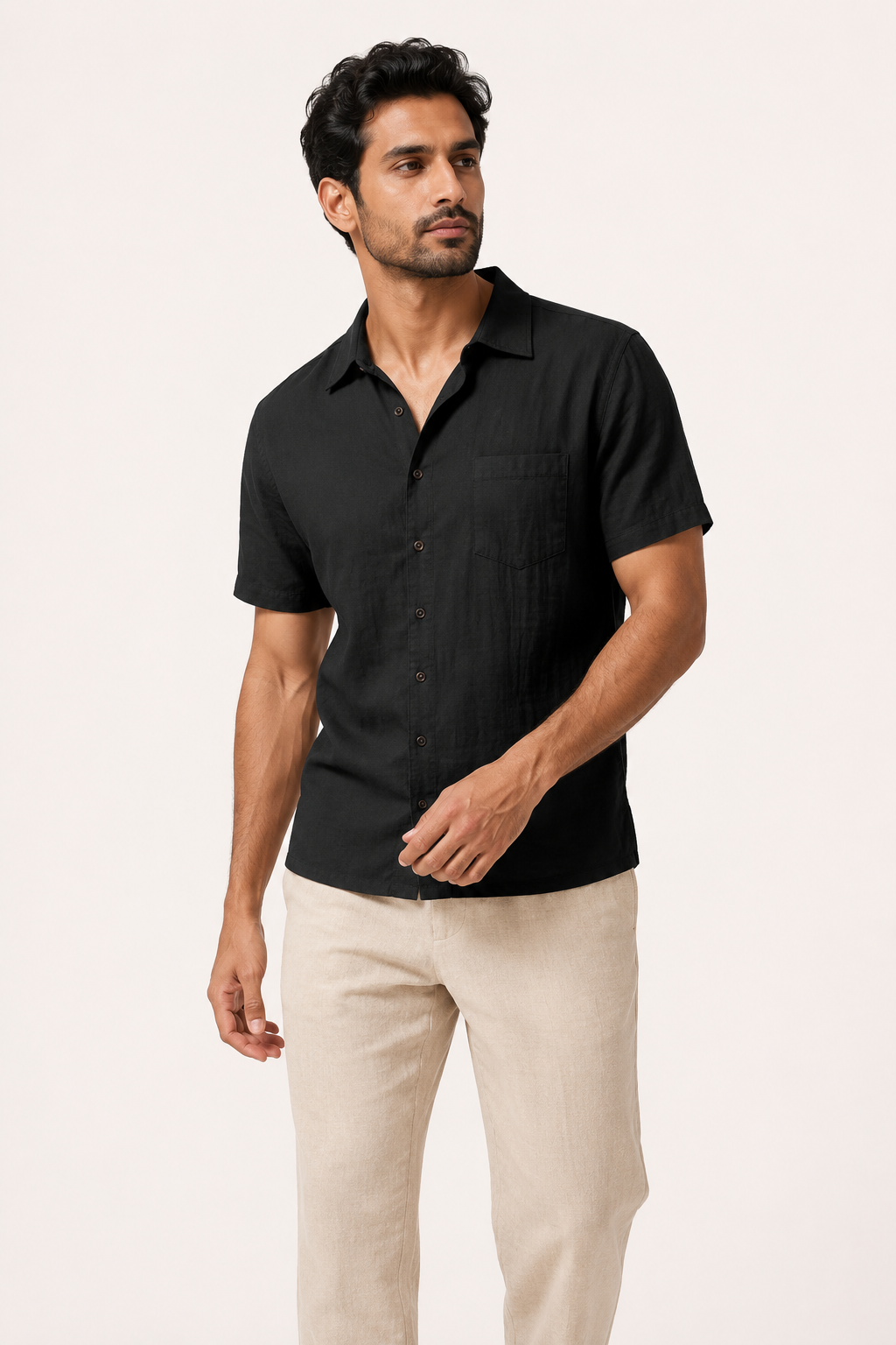 Chemise homme manches courtes décontractée avec poche. Idéale été, vacances et plage.