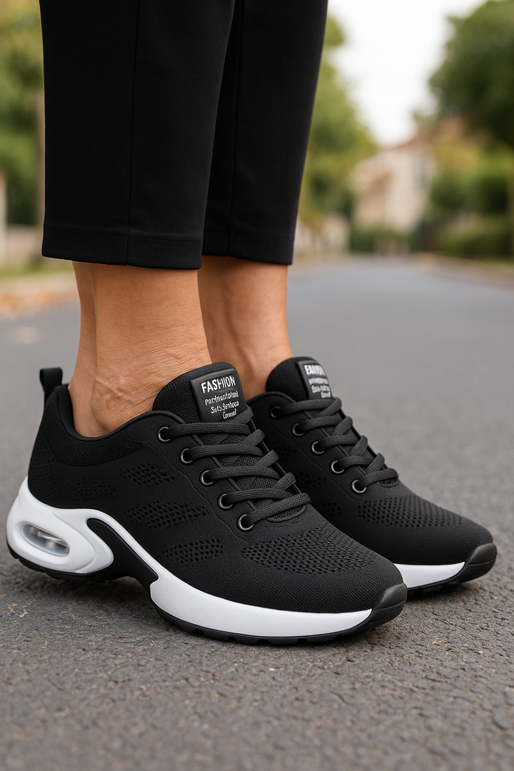 Semelle amortie et antidérapante de baskets orthopédiques femme, pour un soutien plantaire et une marche sécurisée.