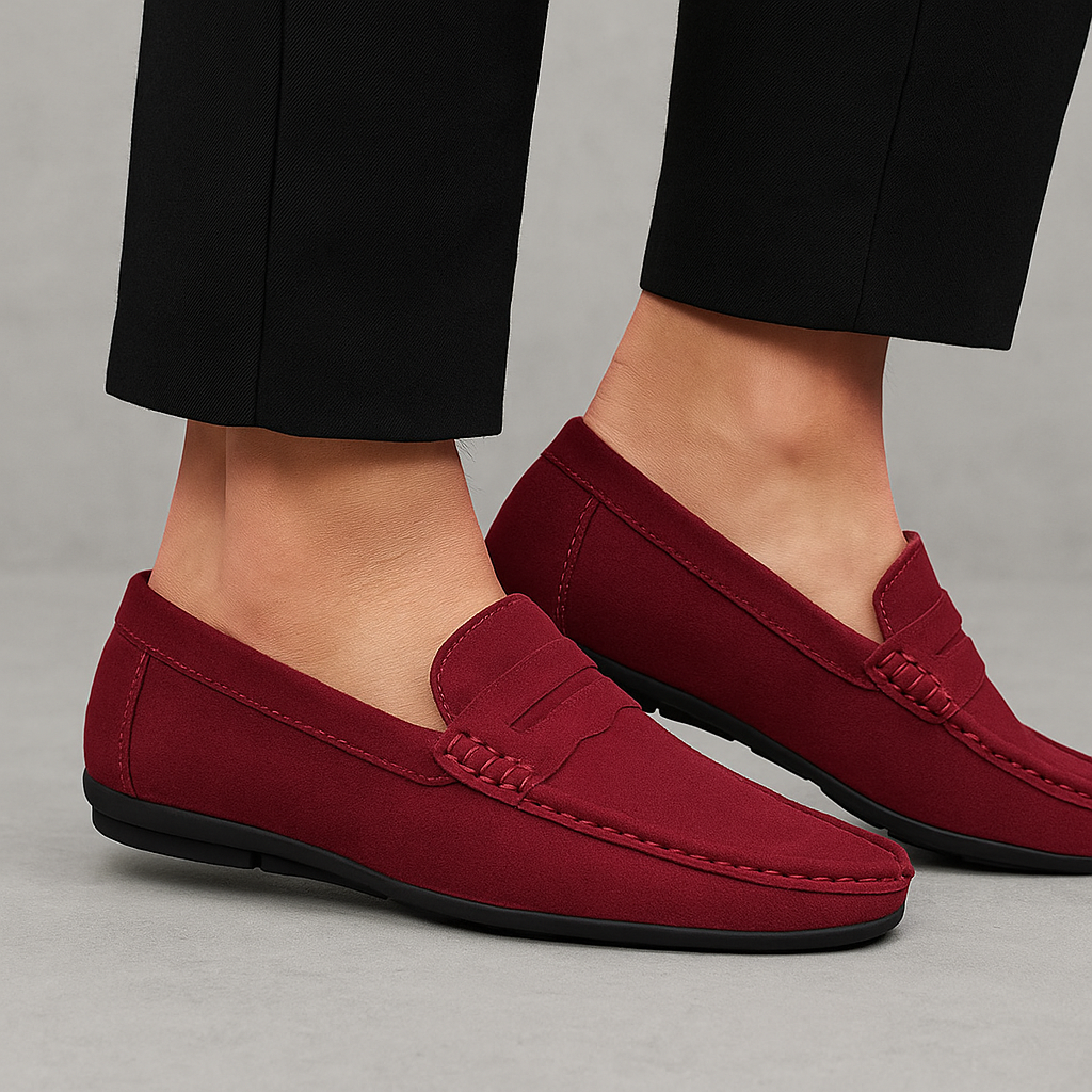 Mocassins hommes élégants en cuir, parfaits pour un confort sophistiqué au quotidien et un style classique en ville.