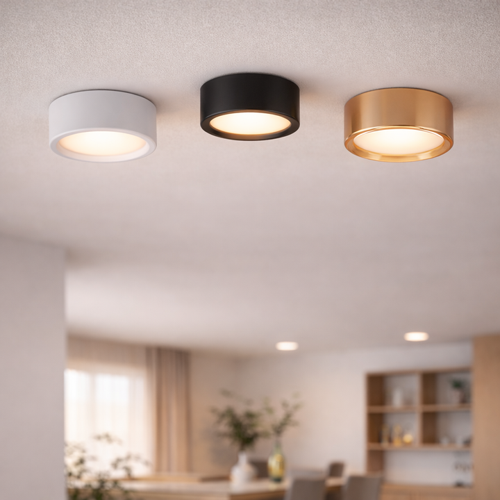 Lampe de plafond LED ronde ultra-fine, design moderne pour éclairage intérieur élégant.