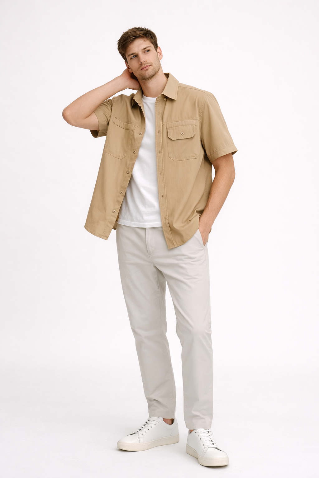Vêtement léger homme, chemise Erik à manches courtes, respirante et confortable pour les chaudes journées d'été.