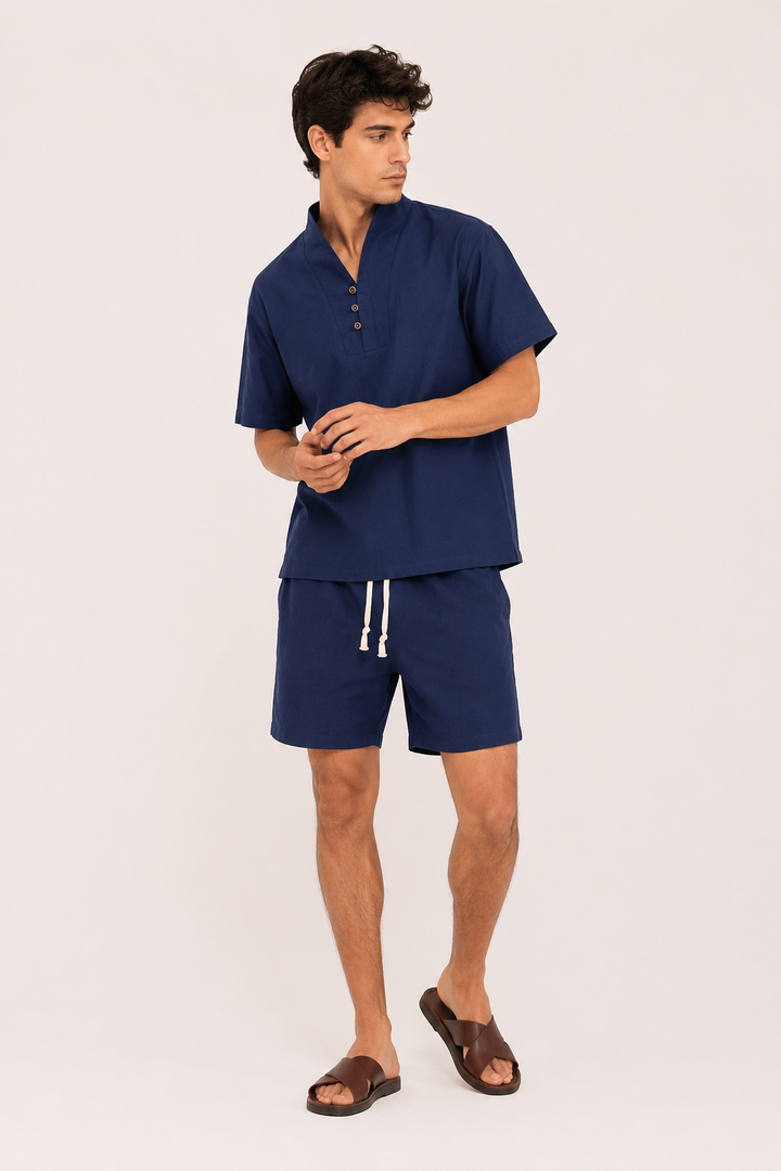 Ensemble complet homme décontracté été : short et chemise col mao en lin-coton, confort et style assurés.