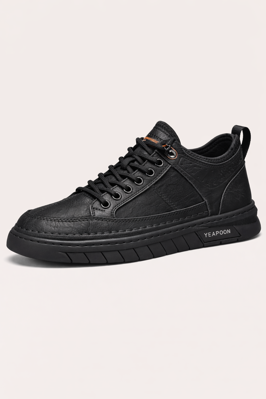 Chaussures décontractées grises pour hommes, confortables et stylées, idéales pour la mode urbaine.