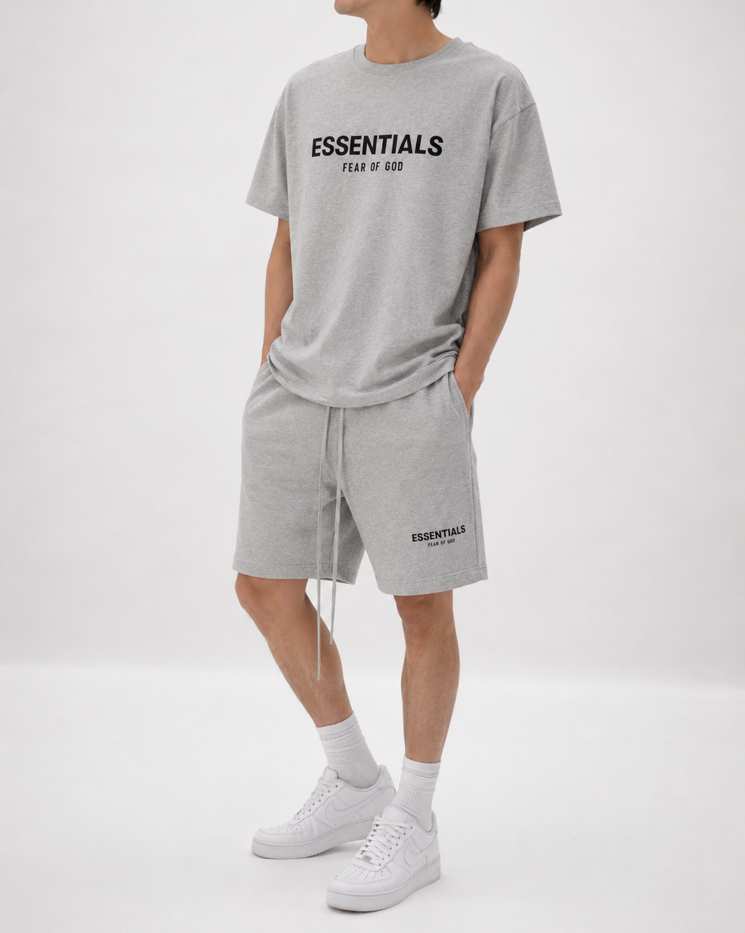Ensemble T-shirt et short homme décontracté, parfait pour la mode été et le confort masculin.