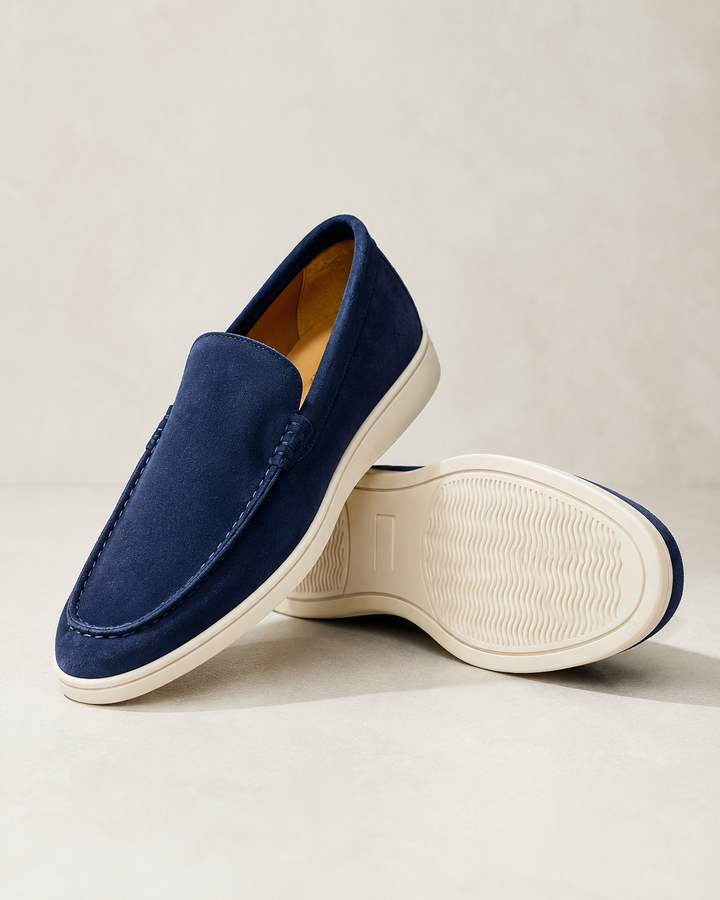 Paire de mocassins homme noirs, confortables, à enfiler, pour style polyvalent.
