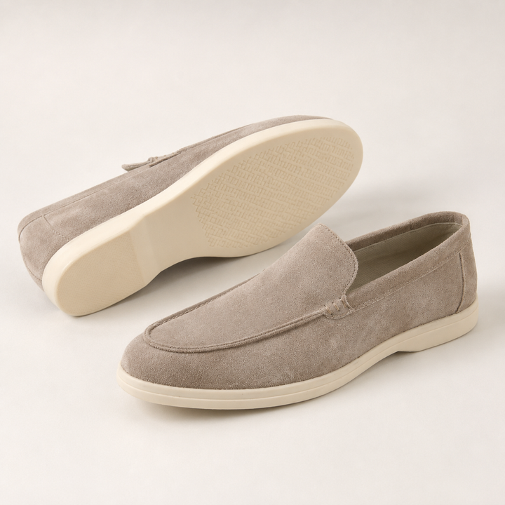 Mocassins homme élégants à enfiler noirs pour bureau et ville, confort quotidien assuré.