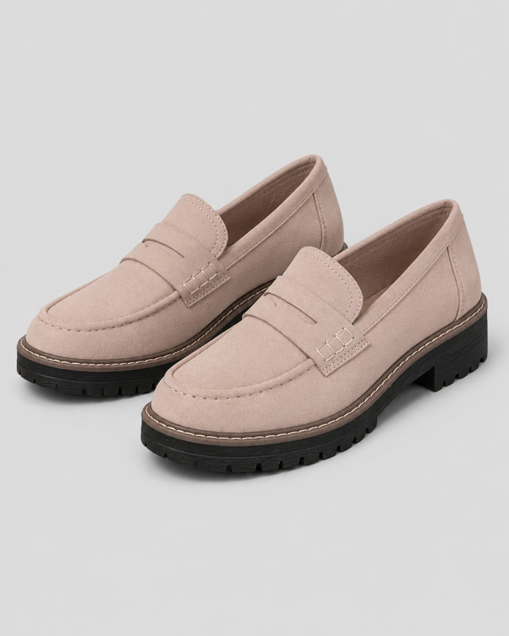 Chaussures femme plates, mocassins confortables, faciles à enfiler pour le bien-être.