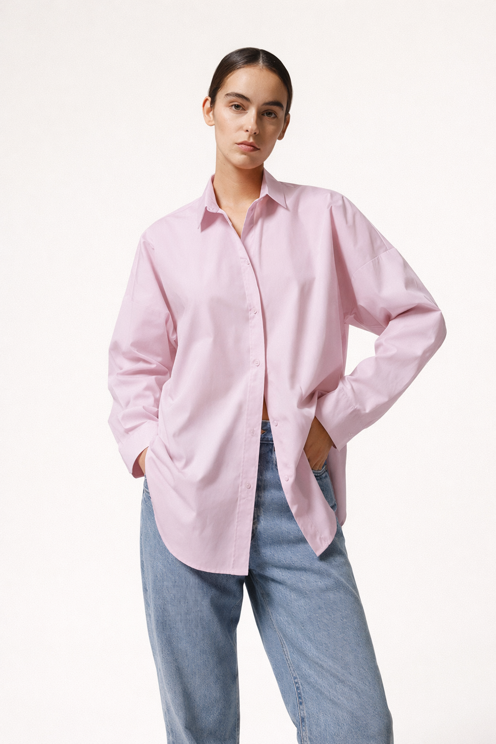 Chemisier oversize Livia rose pour femme, polyvalent et décontracté. Idéal pour un look élégant ou casual.
