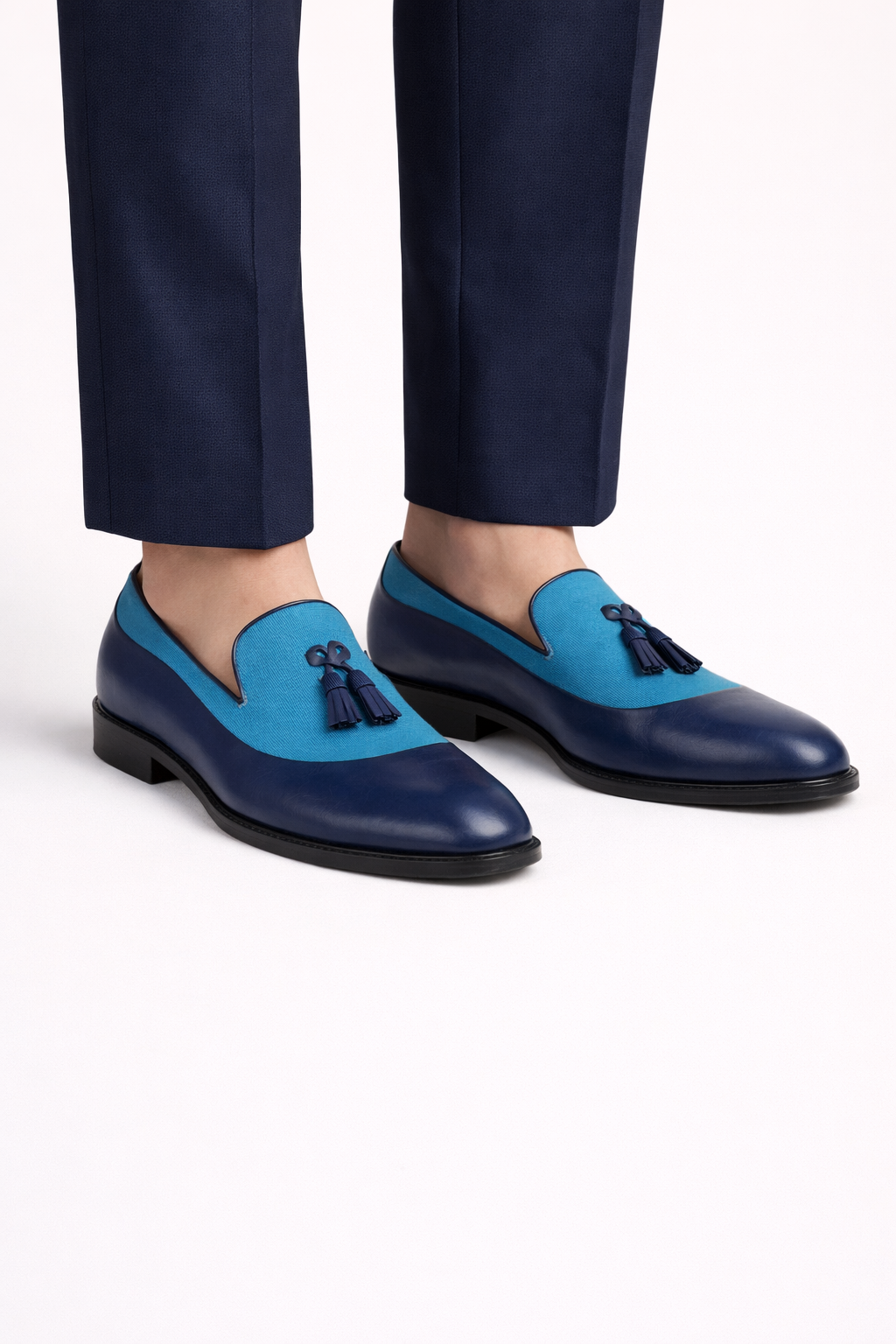 Mocassins habillés pour hommes avec glands, parfaits pour le bureau ou une soirée élégante.