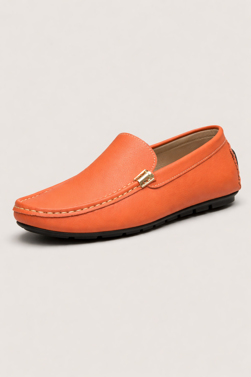 Chaussures mocassins hommes confortables avec semelle matelassée, style casual polyvalent pour toute occasion.