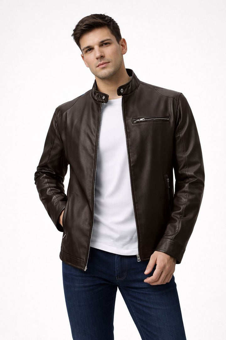 Veste homme intemporelle, coupe ajustée élégante. Vêtement extérieur polyvalent, parfait pour le style contemporain.