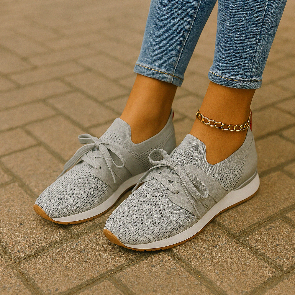 Baskets femme sport Liva, ultralégères et confortables, parfaites pour la marche et les activités estivales.