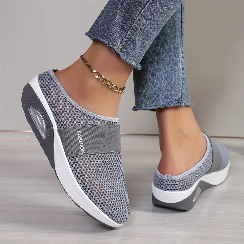 Mules de marche légères avec soutien orthopédique pour un confort optimal et pieds sensibles.