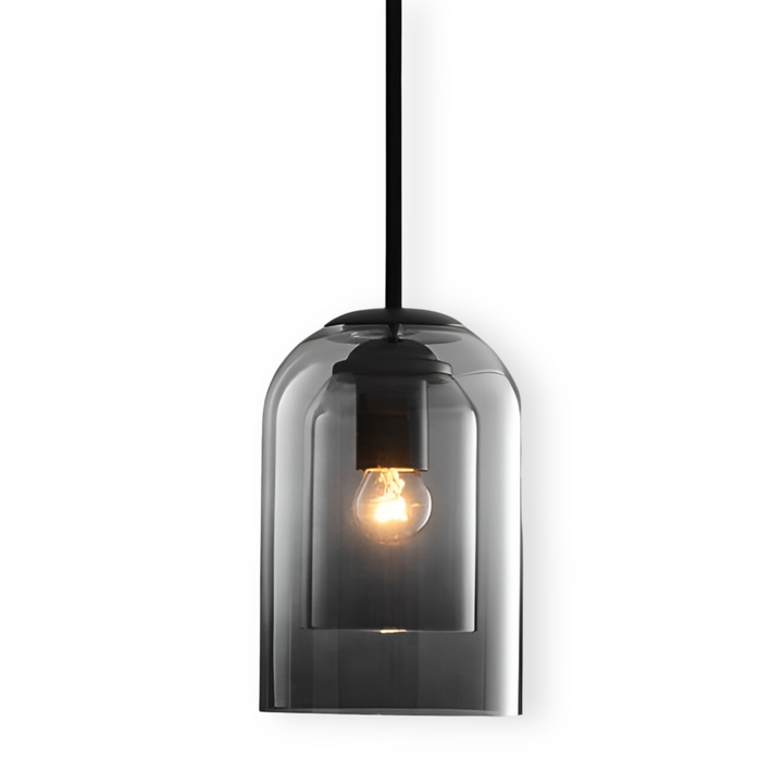 Suspension luminaire épurée en verre double, touche moderne pour une décoration raffinée.