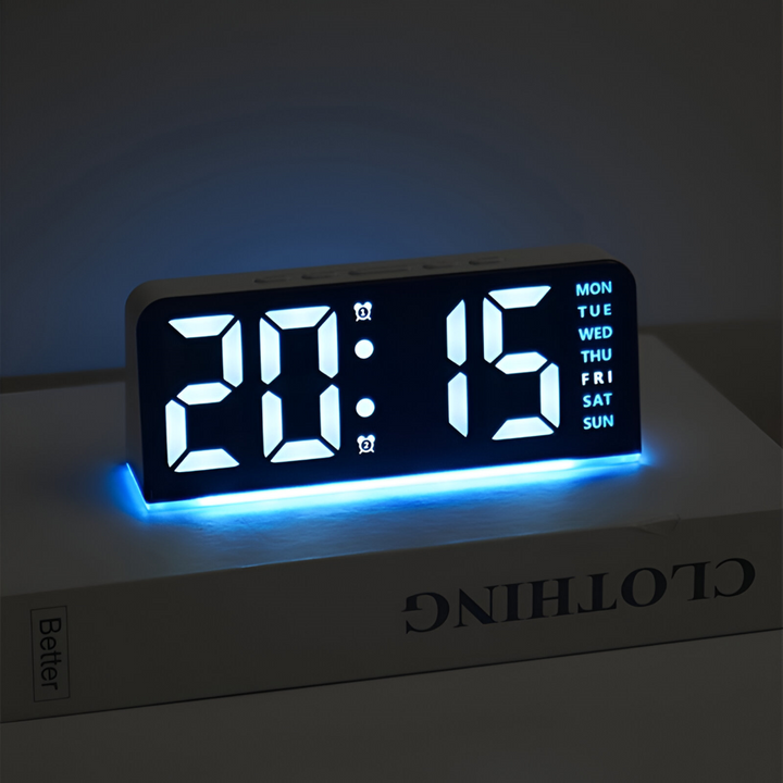Horloge numérique LED ultra silencieuse, améliorant la décoration de votre maison ou bureau.