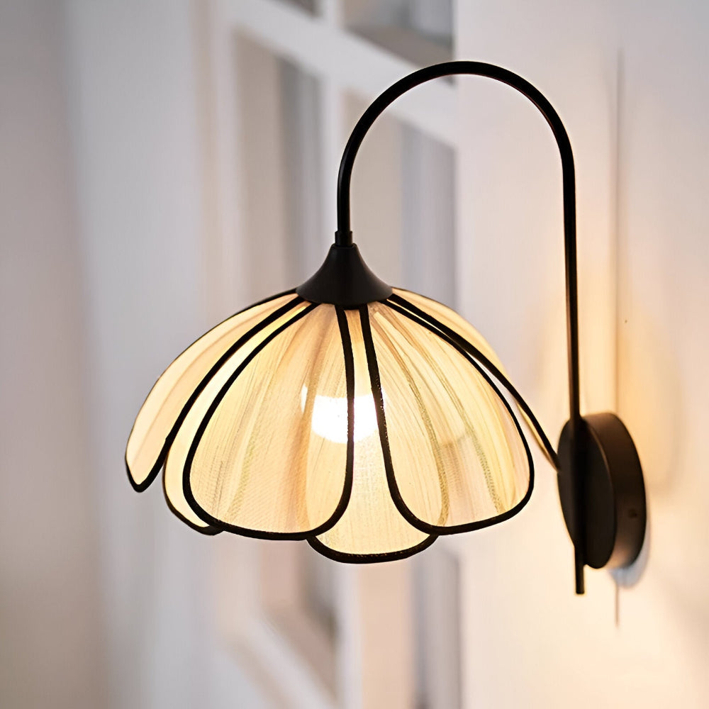 Applique murale LED design floral Wabi-Sabi moderne. Lampe intérieure décorative pour salon ou chambre, lumière d'ambiance.