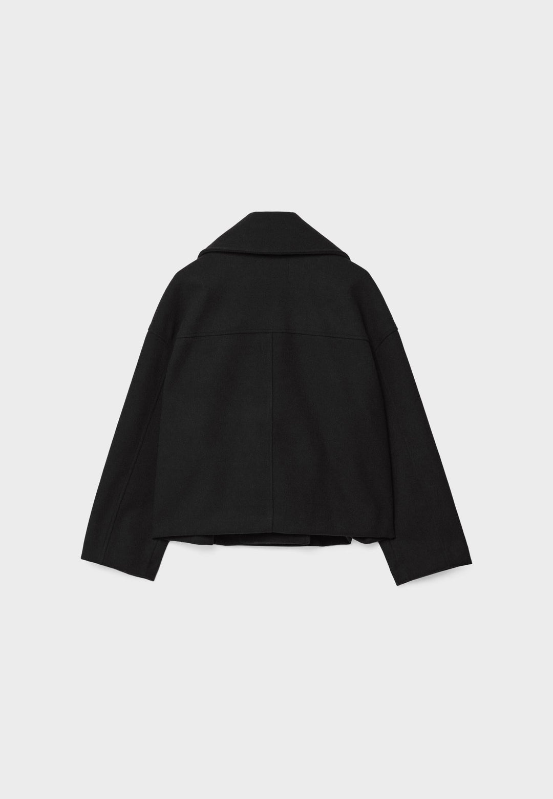 Veste tailleur courte femme, double boutonnage, coupe moderne, pour un style chic et professionnel.