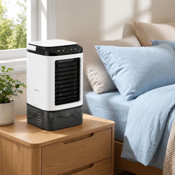 Mini climatiseur portable USB avec brumisation, 3 vitesses. Idéal pour bureau, chambre et confort intérieur.