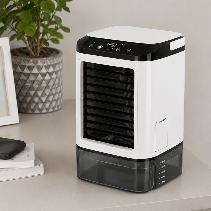 Mini climatiseur portable USB avec 3 vitesses et brumisation. Votre solution pour une climatisation personnelle facile.