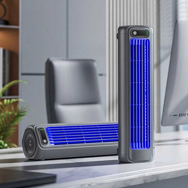 Climatiseur personnel compact avec grille de ventilation bleue, offrant un rafraîchissement ciblé pour votre espace.