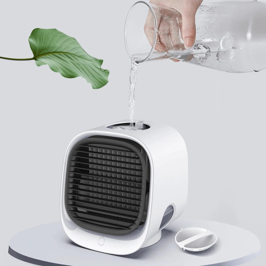 Ventilateur puissant du climatiseur portable USB compact, diffusant un air frais instantané pour soulager la chaleur.