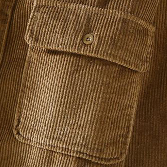 Vêtement homme : veste polaire côtelée classique, apportant confort et chaleur essentielle en hiver.
