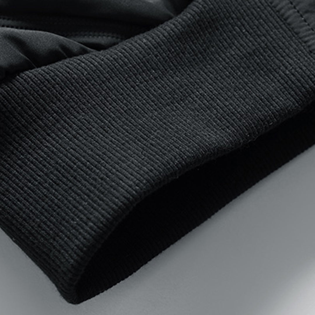 Manteau homme doudoune, alliant chaleur et style élégant. Parfait pour l'hiver et le confort au quotidien.