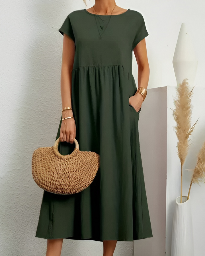 Robe élégante Catherine pour femmes, parfaite pour l'été et les occasions chic.