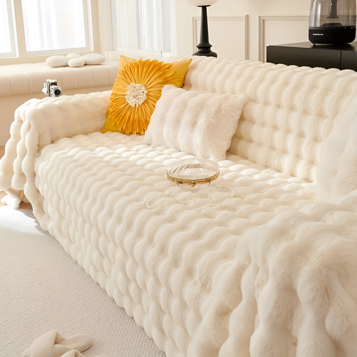 Couverture douillette en polaire pour canapé, un incontournable pour la décoration et le confort.