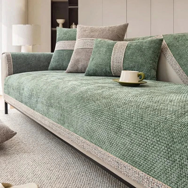 Housse de canapé en lin de style moderne, antidérapante et facile d'entretien pour un salon impeccable.