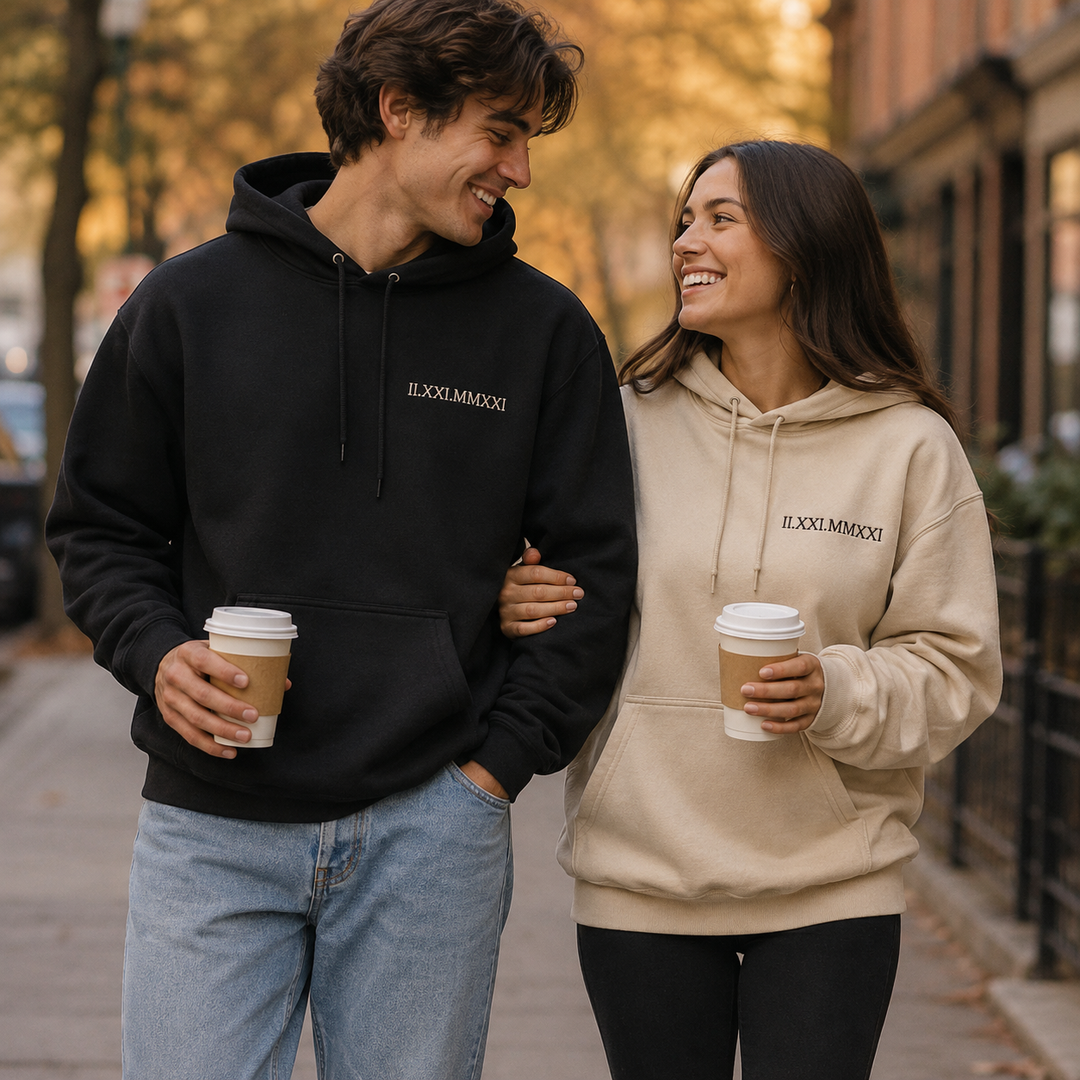 Cadeau couple idéal : sweat brodé chiffres romains, mode décontractée pour lui et elle.