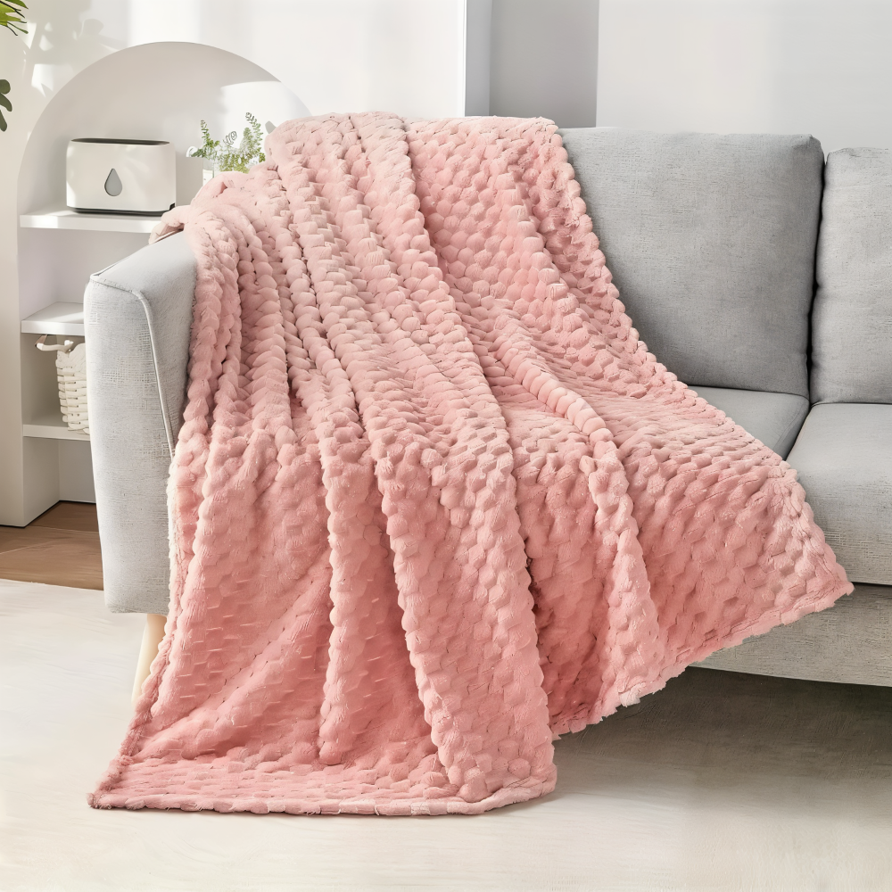 Plaid doux en velours polyester, motif géométrique, idéal pour le salon ou la chambre, confortable et élégant.