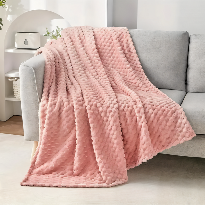 Plaid doux en velours polyester, motif géométrique, idéal pour le salon ou la chambre, confortable et élégant.