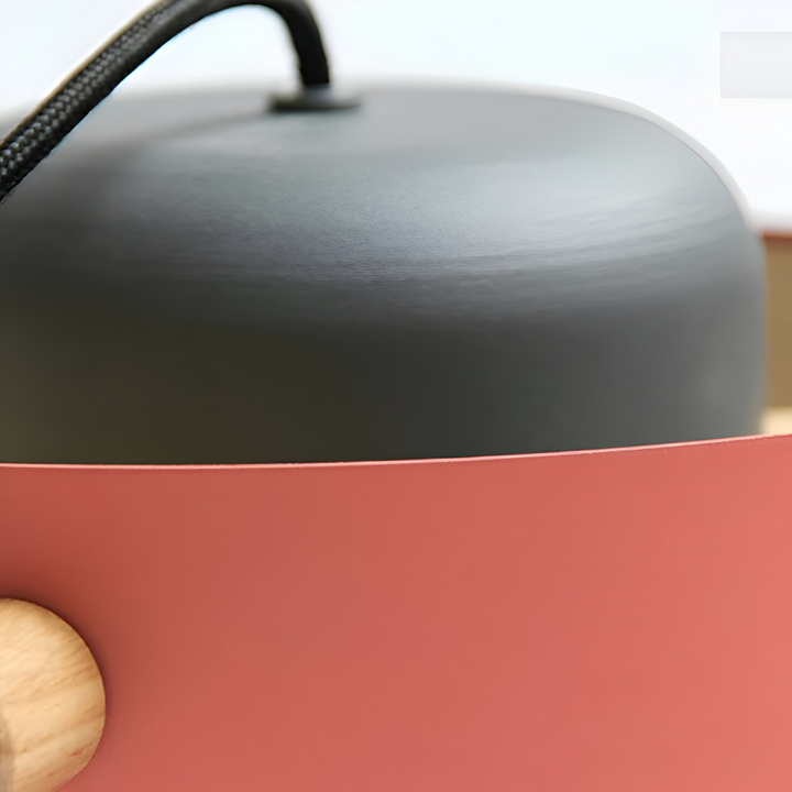 Suspension scandinave vert forêt, un design chic et fonctionnel pour une décoration naturelle.