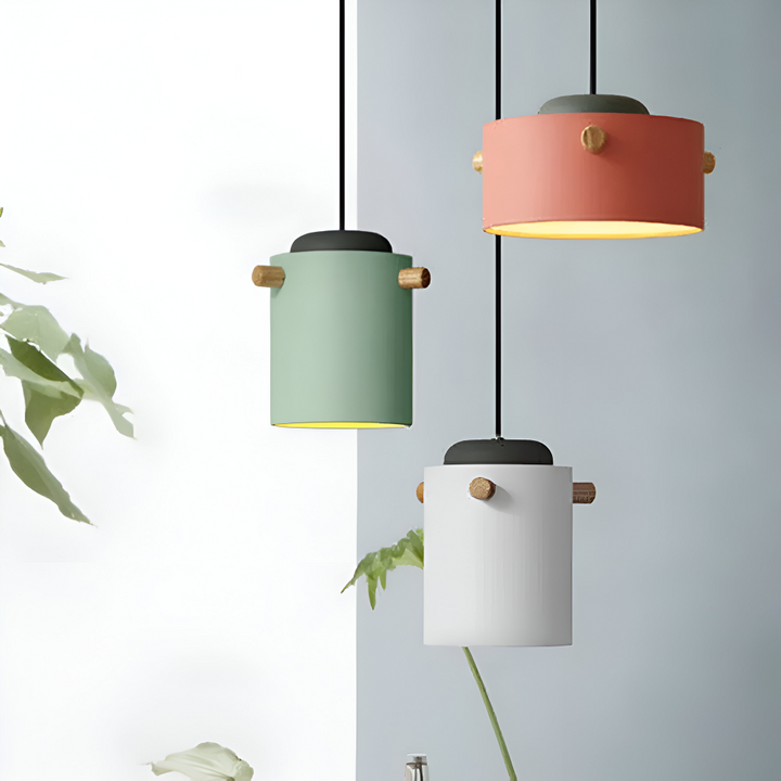 Luminaire LED scandinave bleu pastel, éclairage chaleureux pour salle à manger. Style minimaliste.