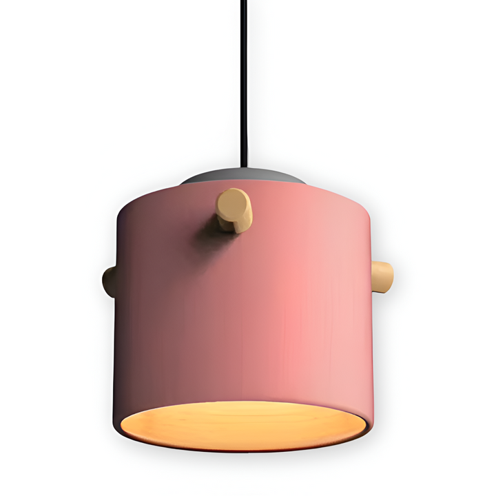 Luminaire suspendu scandinave, ambiance lumineuse équilibrée et design scandinave raffiné.