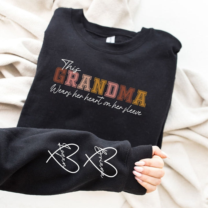 Hoodie LoveSleeve personnalisé, un souvenir affectif brodé. Vêtement confortable, parfait cadeau maman ou proches.