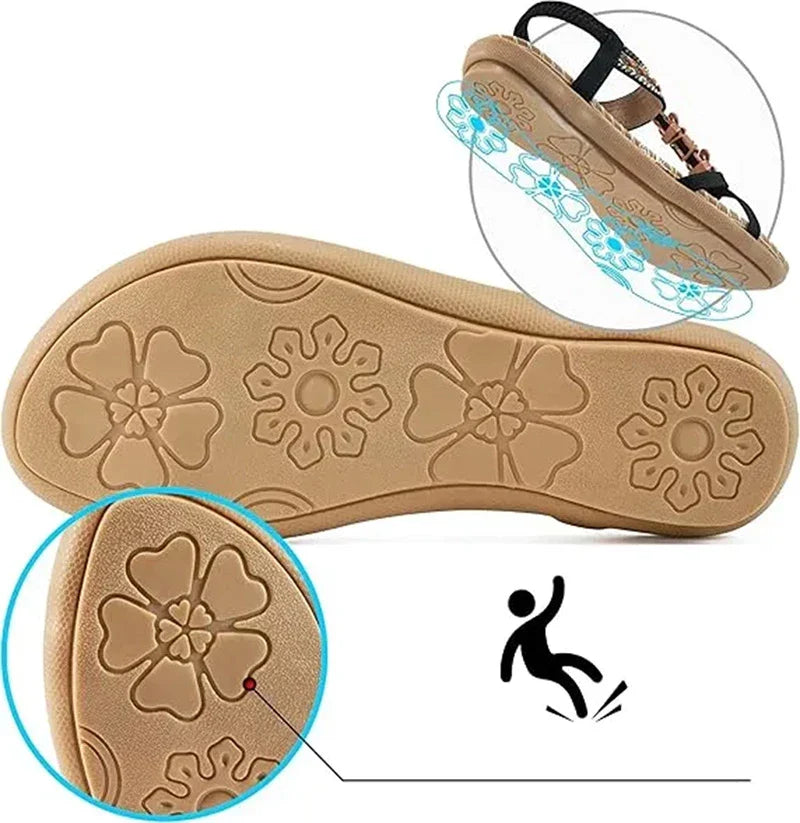 Sandales perlées femme à strass, pour un été élégant et confortable. Chaussures plates style bohème, parfaites vacances.