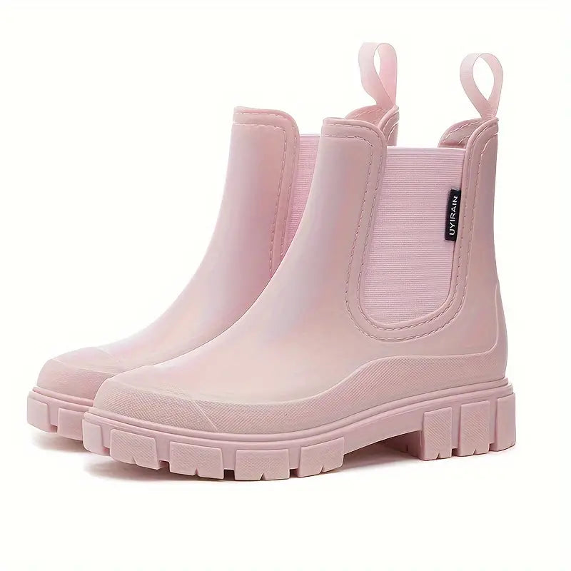 Bottines femme chics modernes, imperméables. Confortables, style épuré, semelle antidérapante polyvalente.