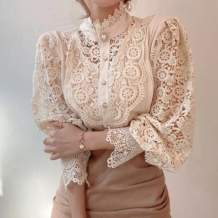 Blouse femme confortable et chic, manches longues, style élégant et féminin pour toutes les occasions.