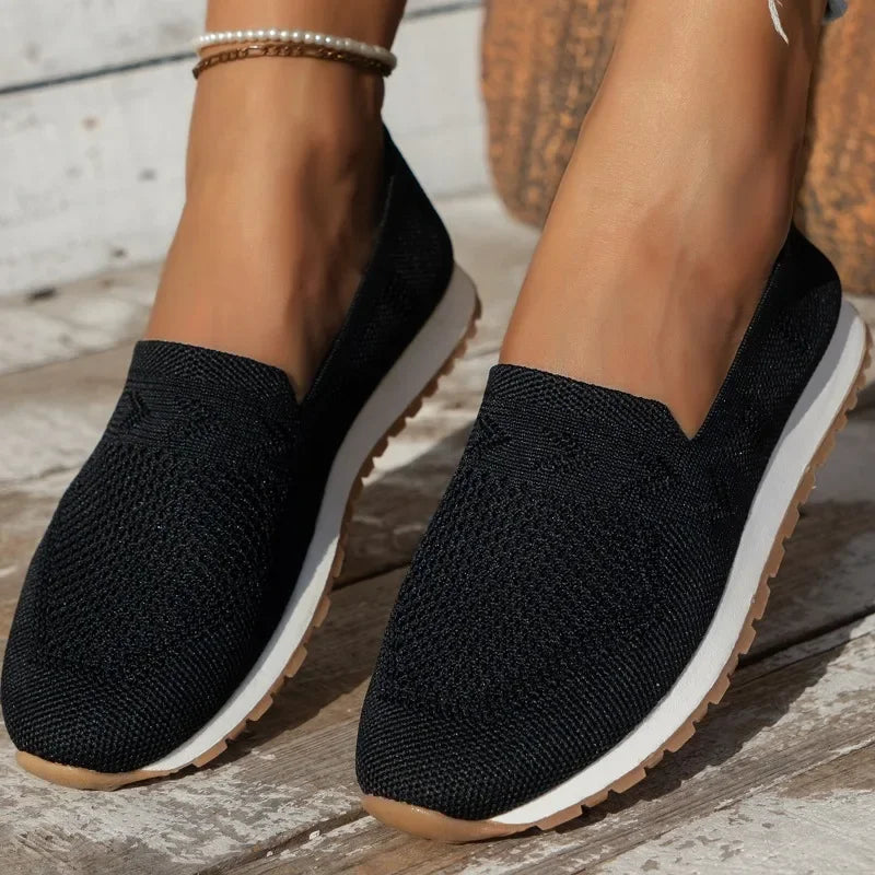 Mocassins femmes élégants et confortables, avec soutien plantaire. Chaussures orthopédiques antidérapantes pour le bien-être des pieds.