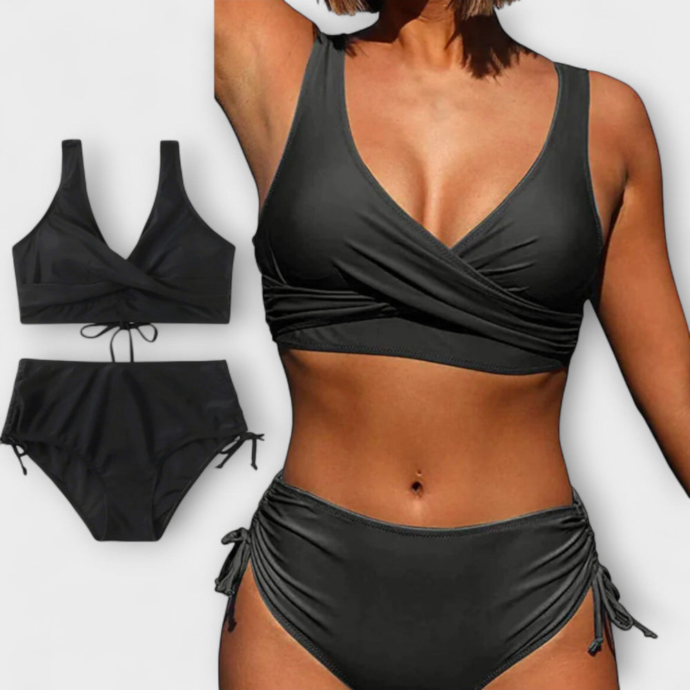 Maillot de bain bikini femme taille haute, design élégant deux pièces pour la plage. Ajustable noir, rouge, vert.