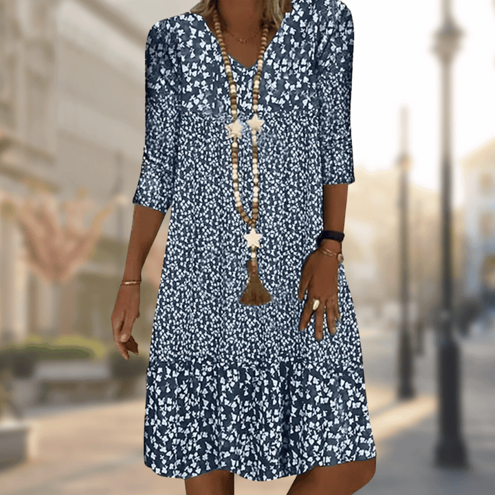 Robe femme élégante et polyvalente, parfaite pour le bureau ou une soirée chic. Tenue moderne et confortable.