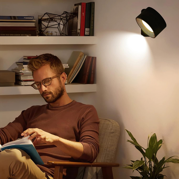 Lampe murale LED sans fil rechargeable, polyvalente pour intérieur et extérieur, avec tête pivotante 360°.