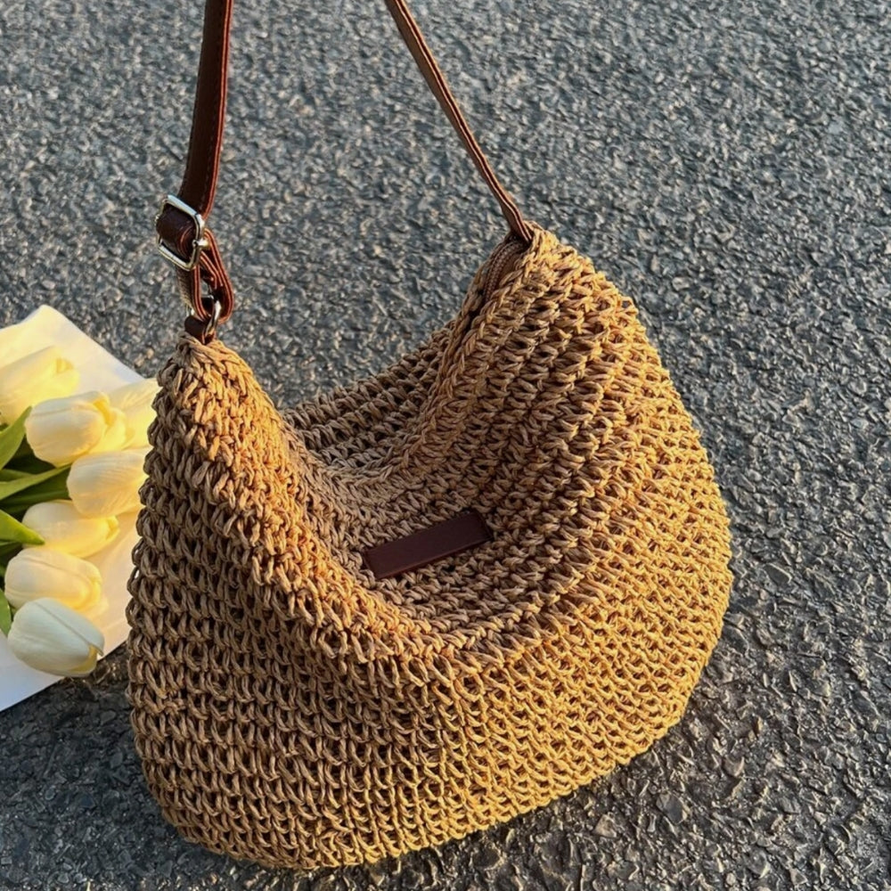 Sac en paille naturel, bandoulière pour femme, style bohème chic, parfait pour toute occasion.