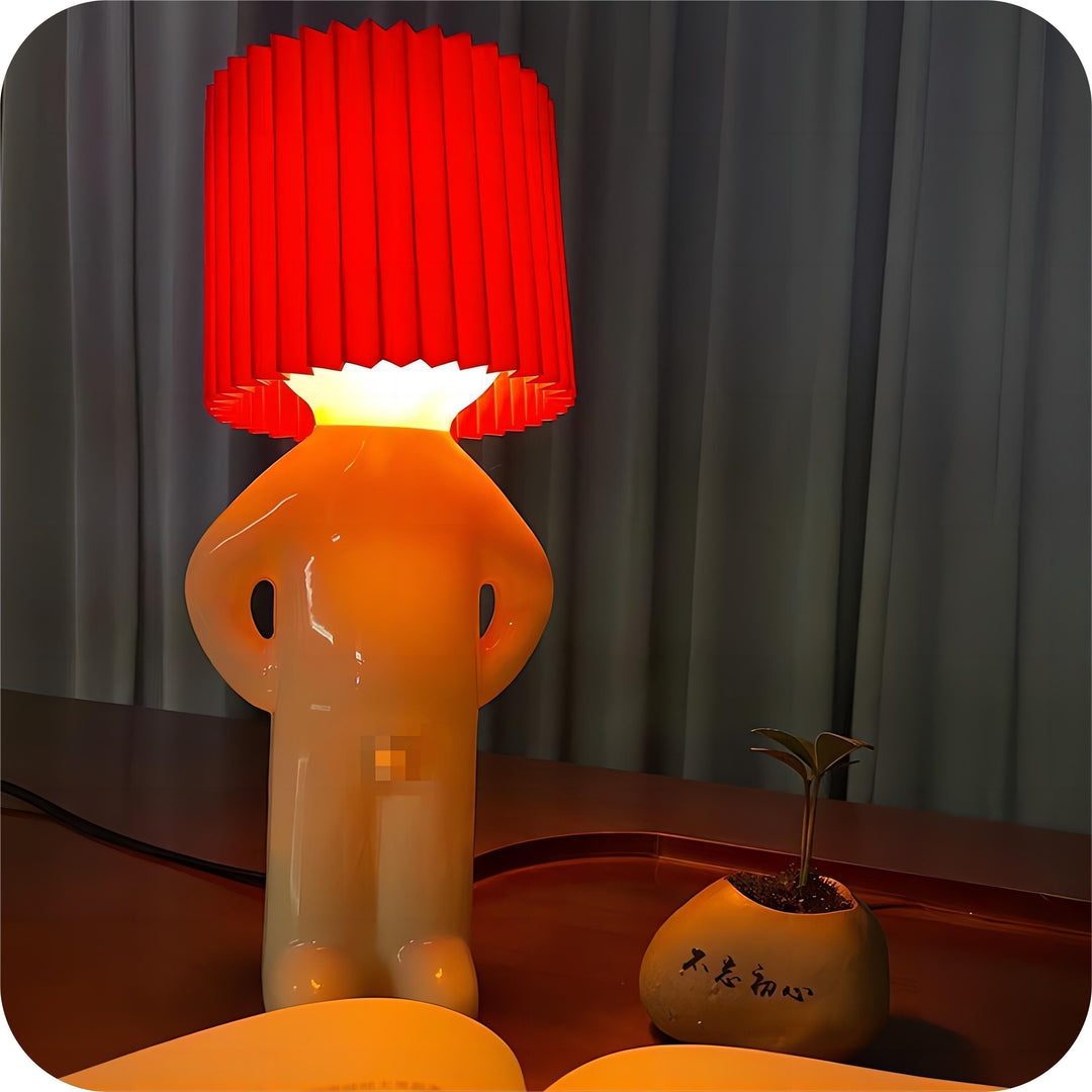 Lampe design unique avec éclairage LED sans fil, crée une ambiance relaxante et moderne facilement.
