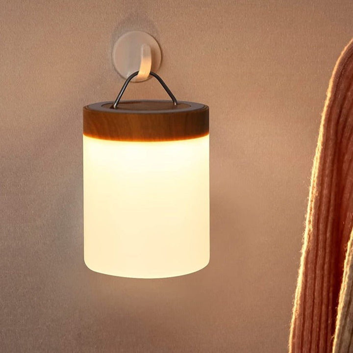 Lampe de table LED design moderne, tactile dimmable, parfaite pour la décoration et l'ambiance lumineuse.