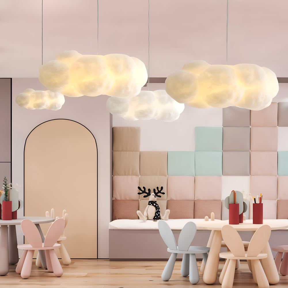 Lampe suspendue nuage LED blanche pour chambre d'enfant, design moderne et lumière douce.